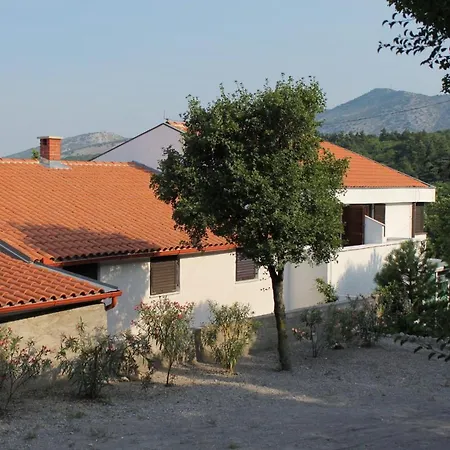 Gasthuis And With Parking Space Klenovica, Novi Vinodolski - 5590